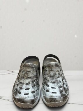 Men's Grey Marbled Slip-On Clogs